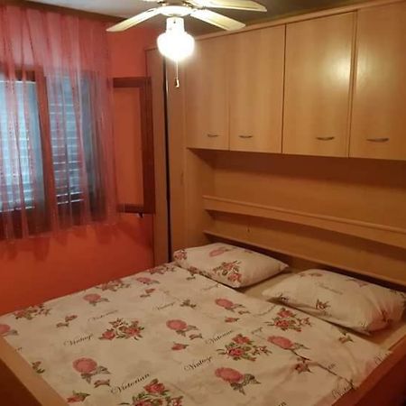 Apartmani Katica Vir Exteriér fotografie